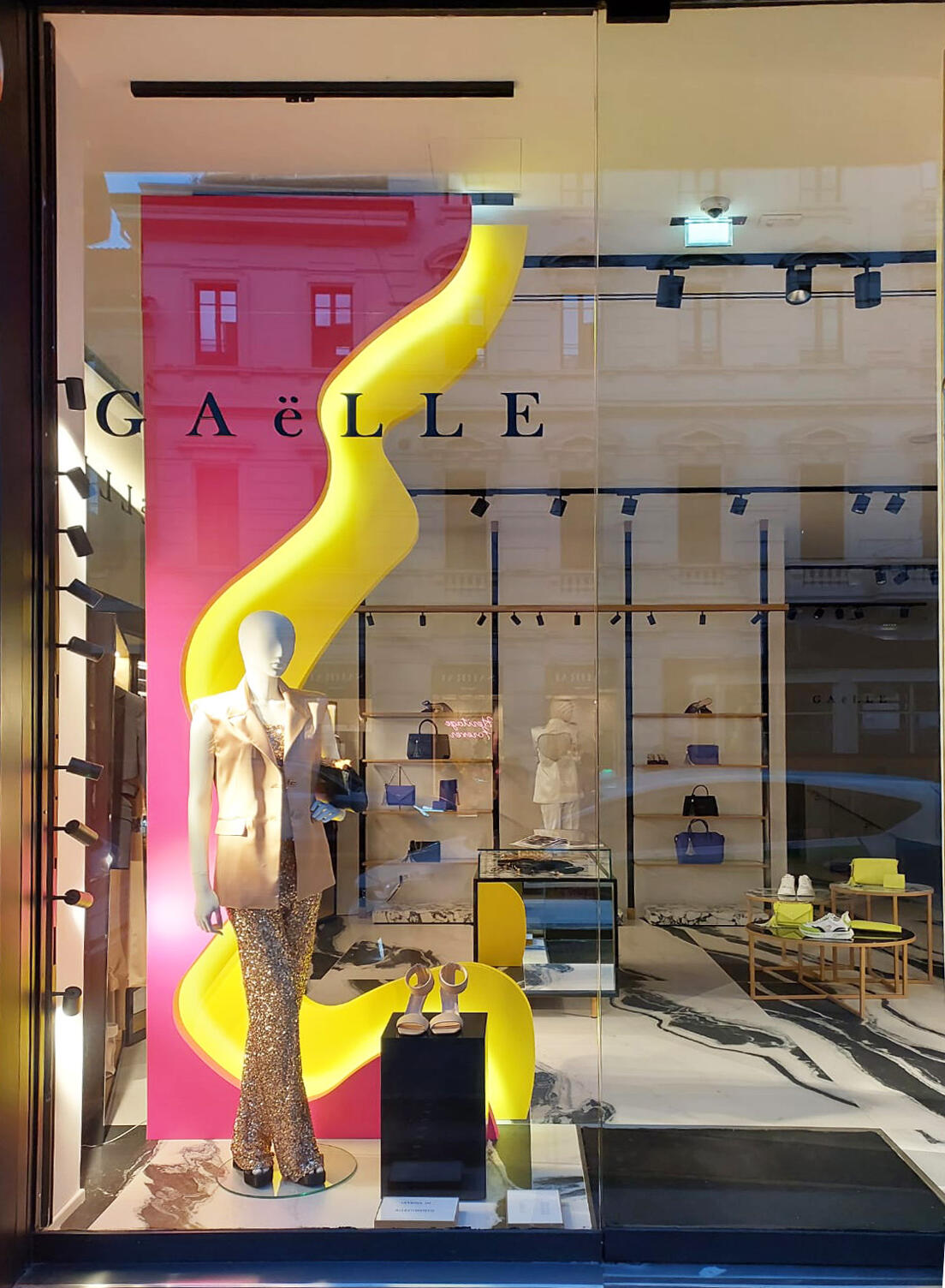 gaelle paris vetrine milano 2023